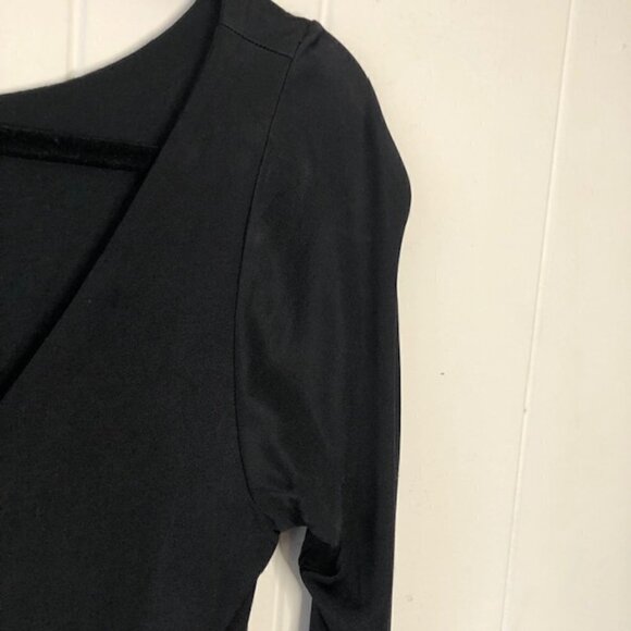 Polo Ralph Lauren Black Flowy Dress with a Deep V-Neck - Picture 5 of 9